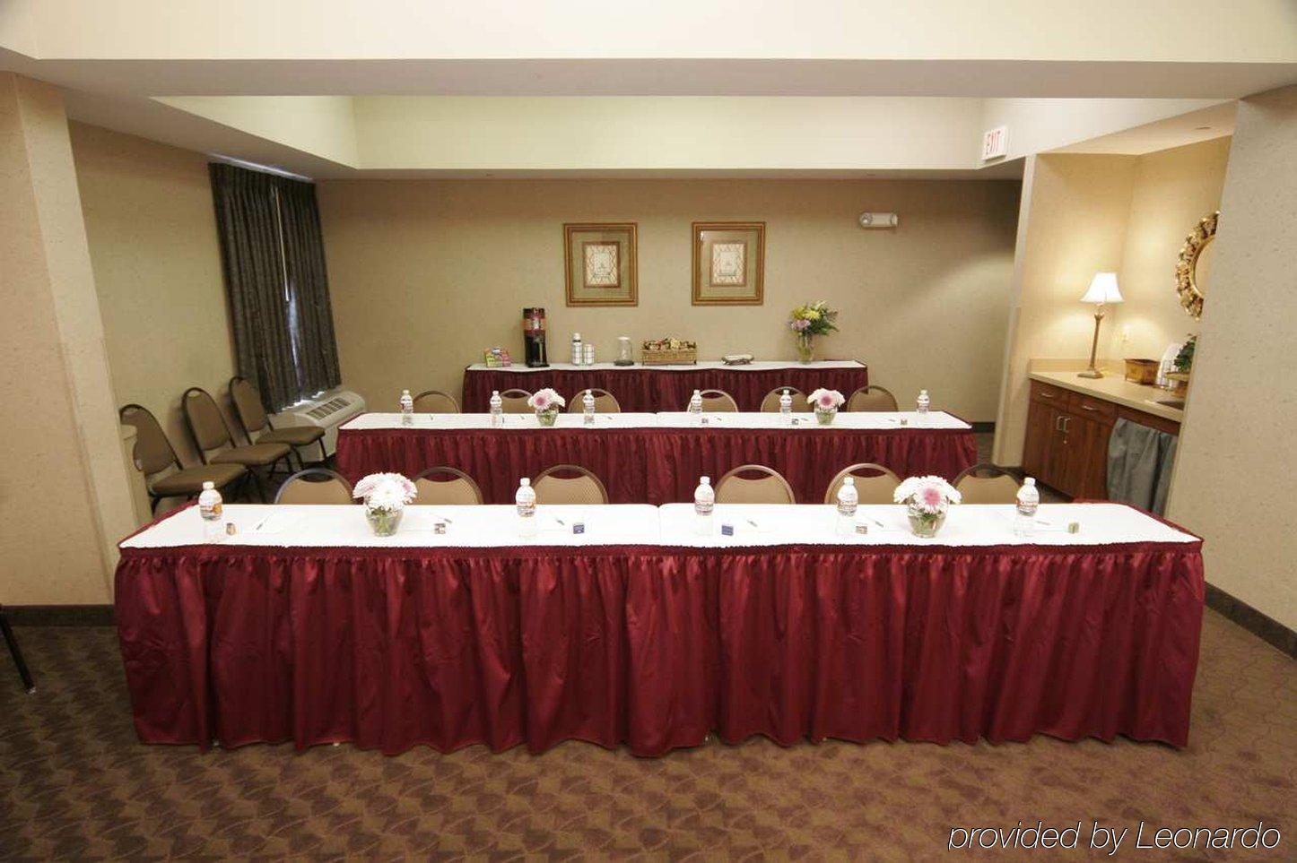 Hampton Memphis-southwind Hotel